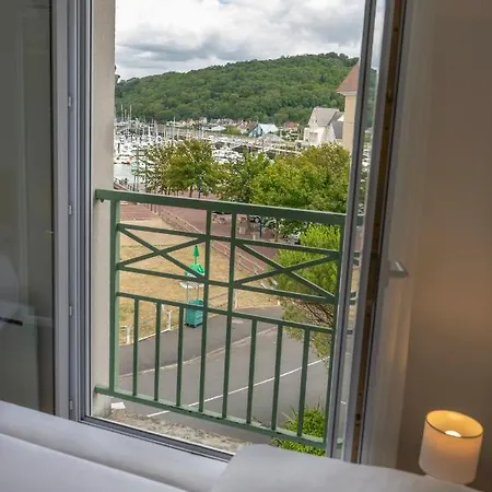 2 Pieces Port Cabourg - 2 A 4 Personnes - 34 M2 - Balcon - Vue Port - Proche *