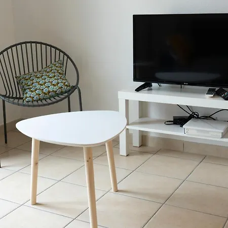 2 Pieces Port Cabourg - 2 A 4 Personnes - 34 M2 - Balcon - Vue Port - Proche *