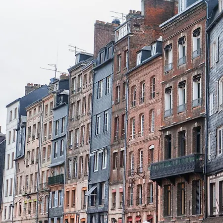 2 Pieces Port Cabourg - 2 A 4 Personnes - 34 M2 - Balcon - Vue Port - Proche *