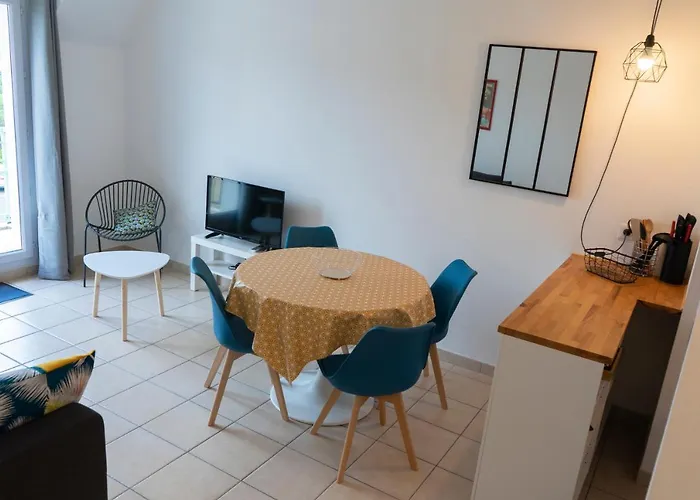Apartament 2 Pieces Port Cabourg - 2 A 4 Personnes - 34 M2 - Balcon - Vue Port - Proche Dives-sur-Mer