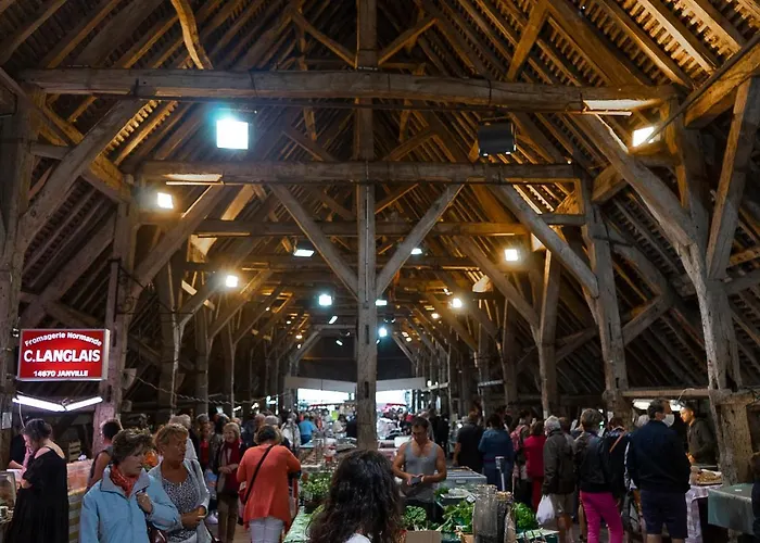 2 Pieces Port Cabourg - 2 A 4 Personnes - 34 M2 - Balcon - Vue Port - Proche *