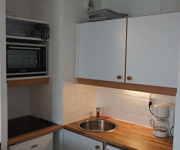 2 Pieces Port Cabourg - 2 A 4 Personnes - 34 M2 - Balcon - Vue Port - Proche Dives-sur-Mer