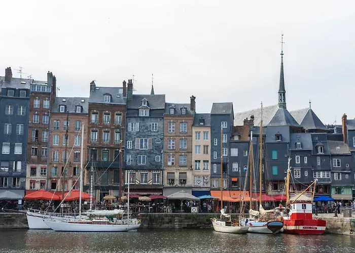 2 Pieces Port Cabourg - 2 A 4 Personnes - 34 M2 - Balcon - Vue Port - Proche * Dives-sur-Mer